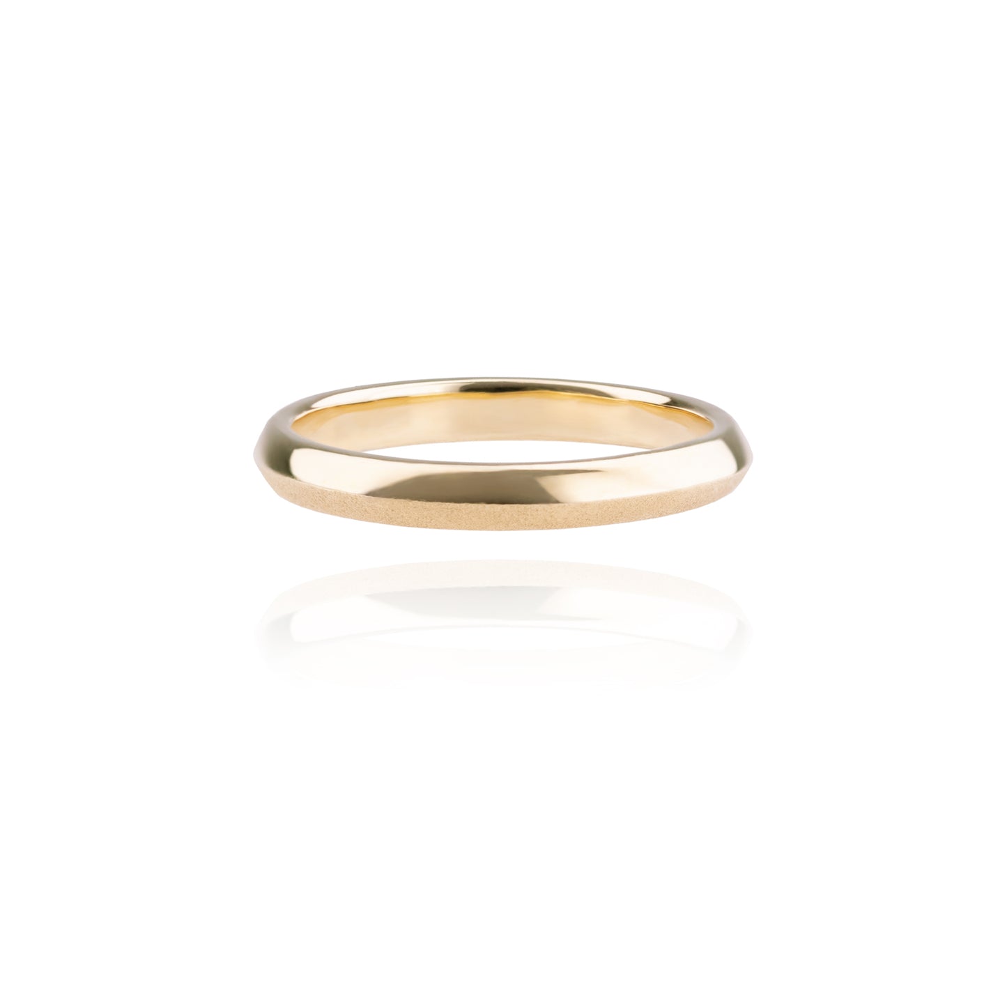 Orme-Brown Contemporary Jewellery Knife Edge 2.5mm Dune Band Wedding Ring 18ct Yellow Gold Recycled or Fairmined Eco Sustainable Ethical