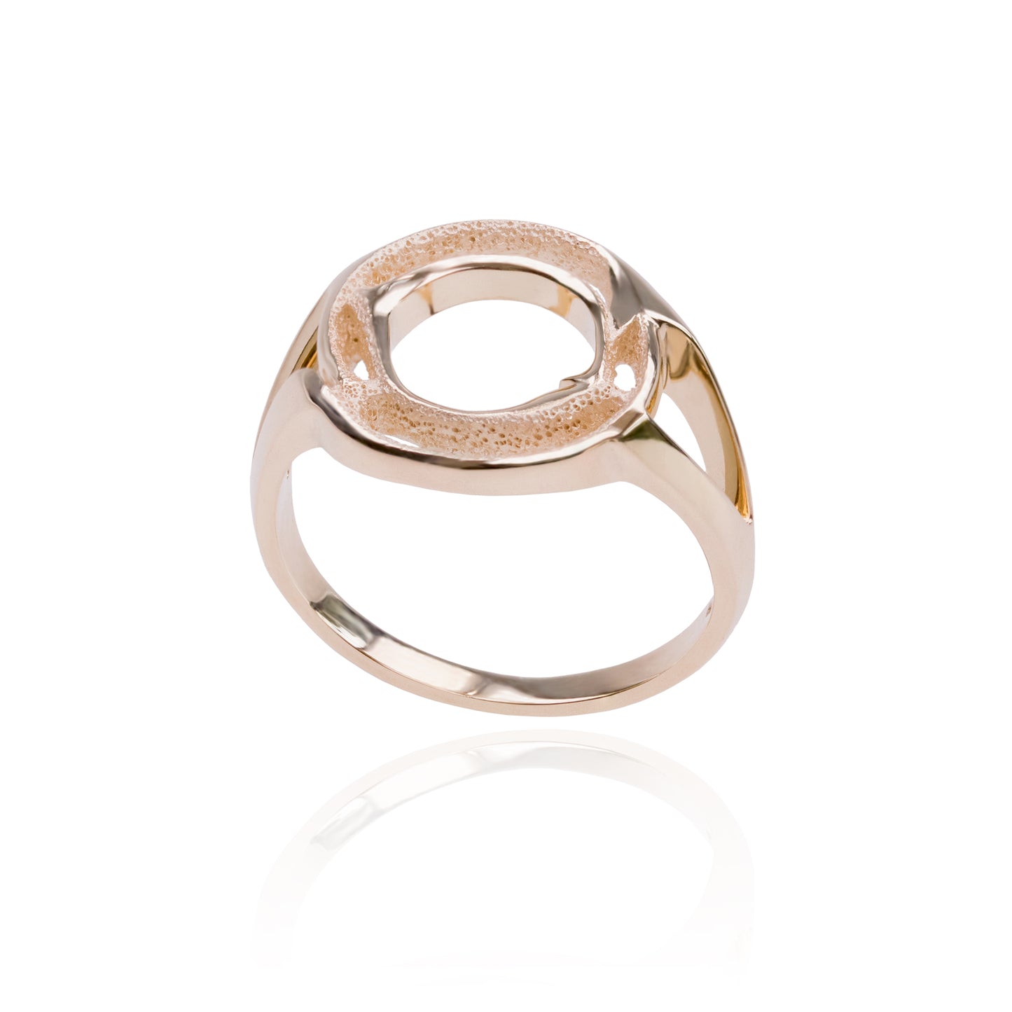 Orme-Brown_Jewellery_Halo_Statement_Ring_Recycled_9ct_yellow_gold_ethical_sustainable_hand